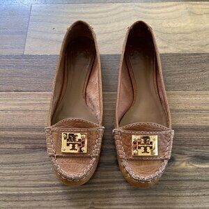 Tory Burch Astor Loafer in Luggage Brown